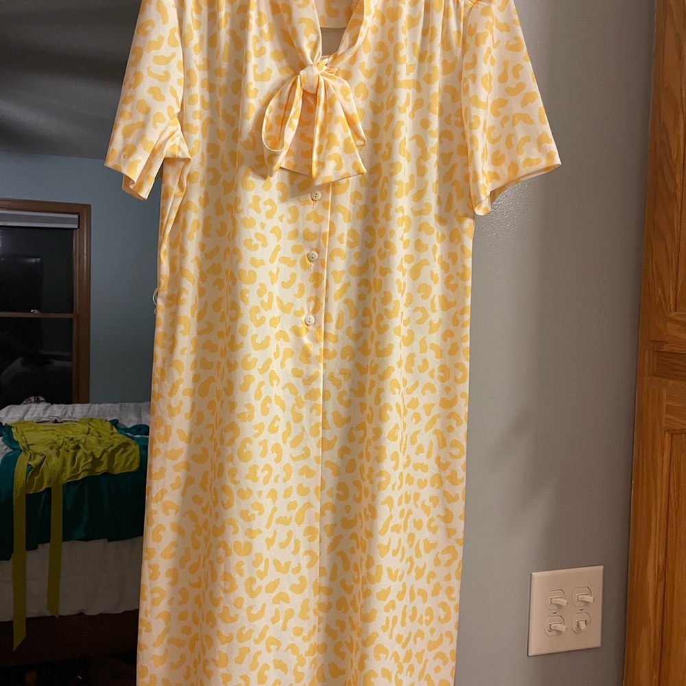 Elegant Yellow Patterned Midi Dress